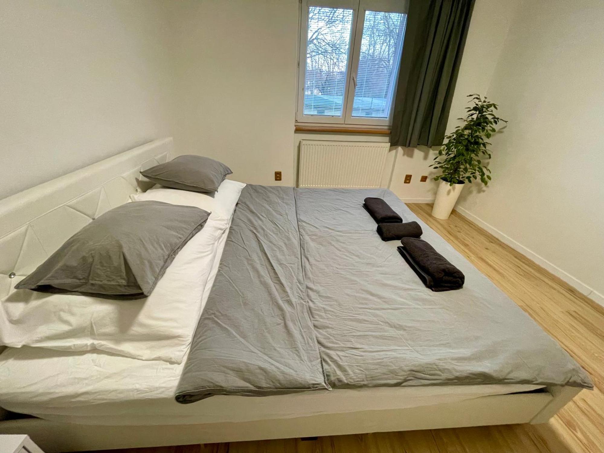 Apartment Park, 24h Checkin & Centre W Free Parking