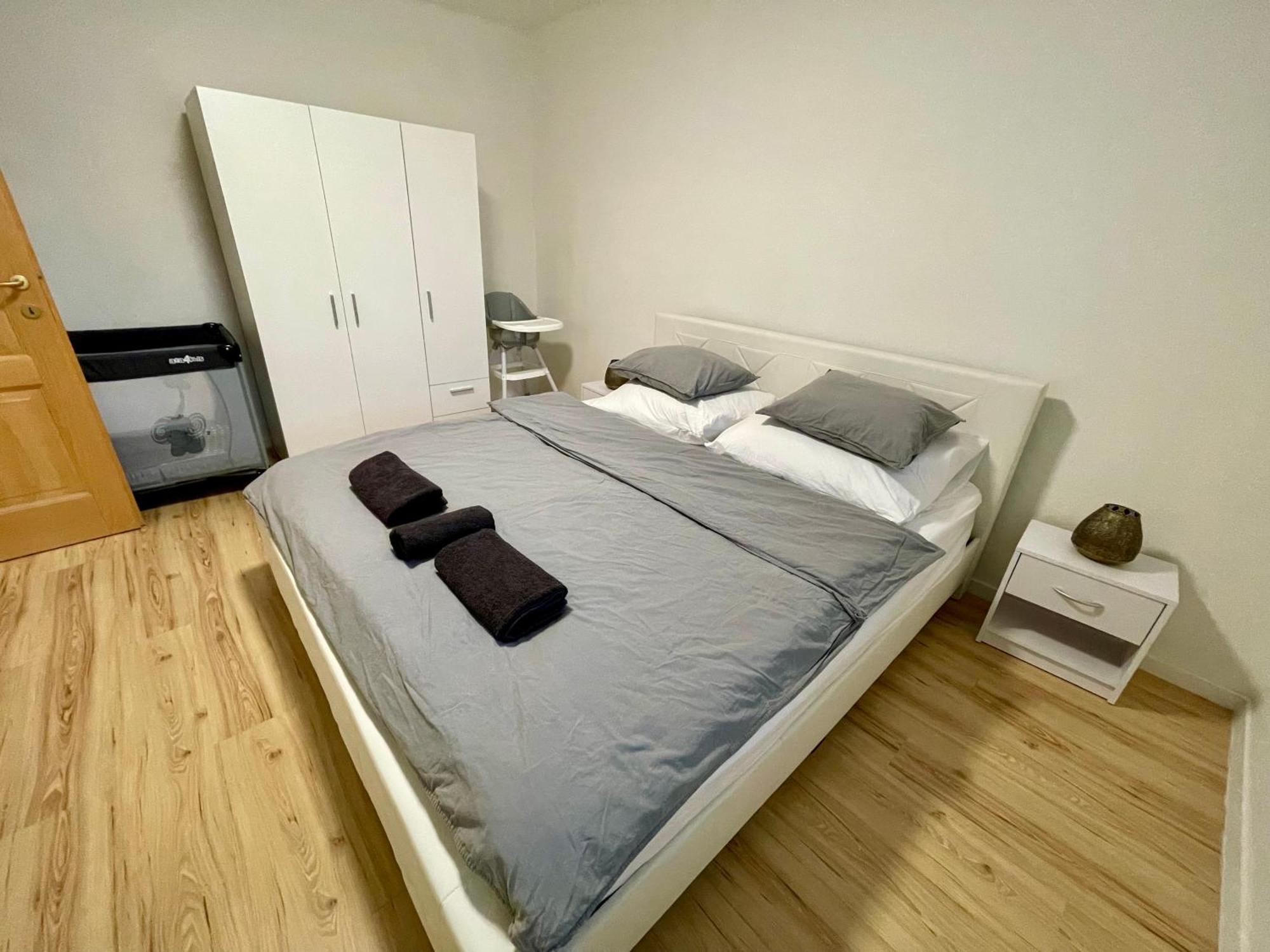 Apartment Park, 24h Checkin & Centre W Free Parking